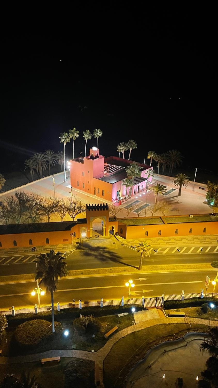benal beach con vista frontal al mar Apartment in Benalmadena