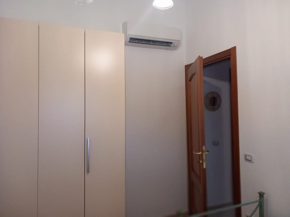 wardrobe, air conditioner
