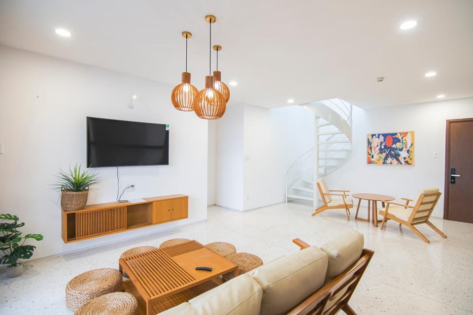 TOKYO 86 PENTHOUSE - Rooftop Garden Central City Apartment in Ho Chi Minh City