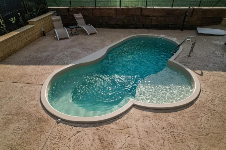 Hot Tub, Pool view, Swimming pool