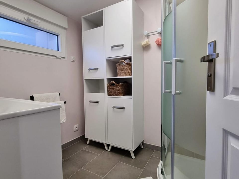 Gîte tout inclus avec jardin clos, terrasse privative, proche forêt et randonnées, 1 chambre, 1 canapé-lit Country House in Hauts-de-France