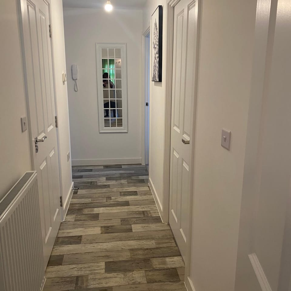 Peterborough City Center Near Healthcare Center One Bed apartment With Free Private Parking Contractors Locum Staff welcome Apartment hotel in Huntingdonshire District