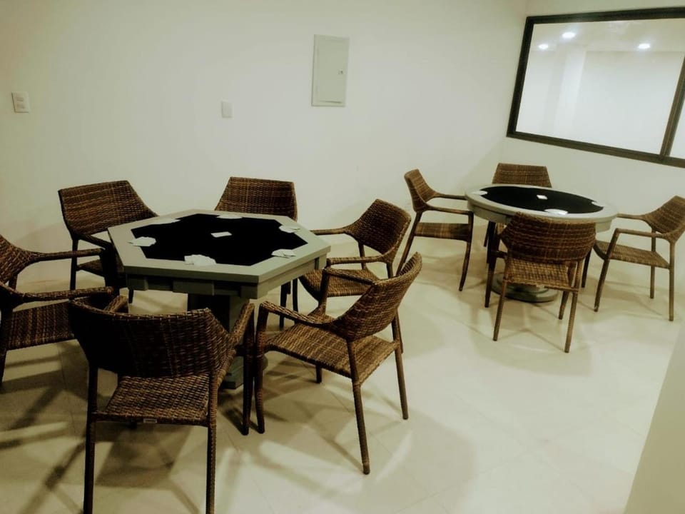 Billiard, Game Room, Table tennis