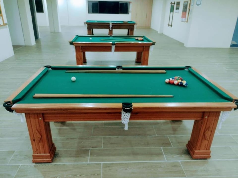 Billiard, Game Room, Table tennis