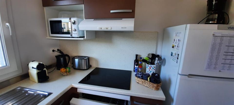 Coffee/tea facilities, Kitchen or kitchenette