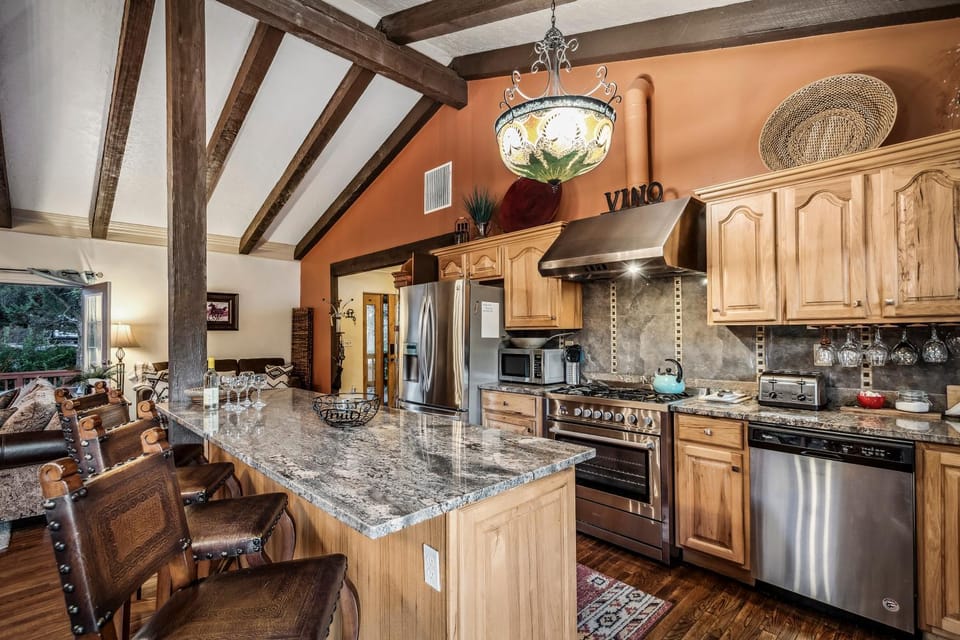 Sedona Quail Hollow Retreat House in Village of Oak Creek