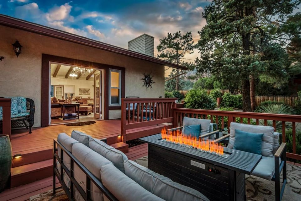 Sedona Quail Hollow Retreat House in Village of Oak Creek