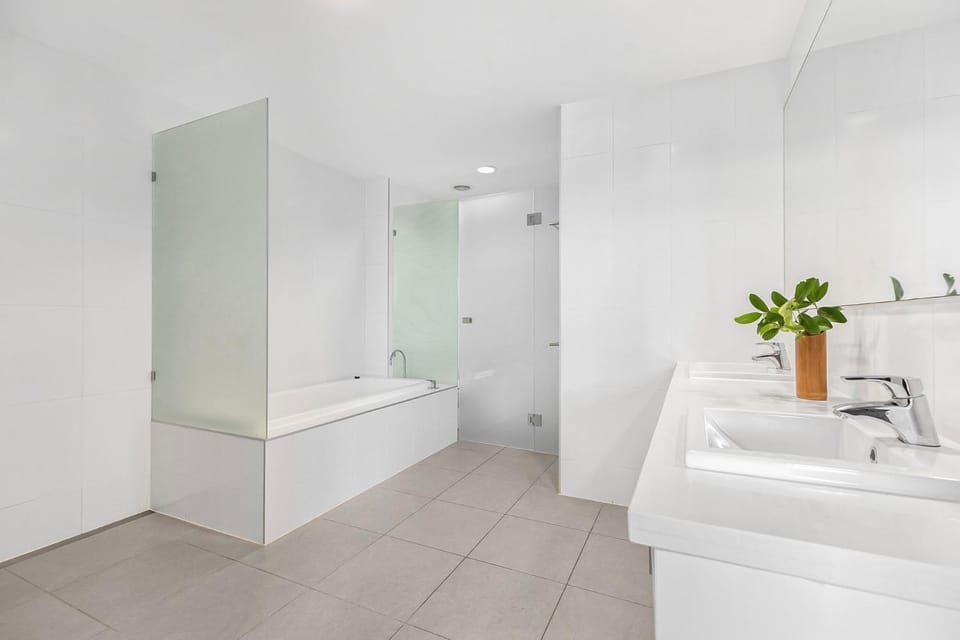 Bathroom, Bath