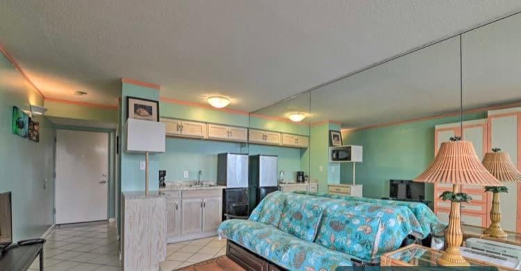 Absolute Beach - Sea View at Symphony Beach Club! House in Ormond Beach