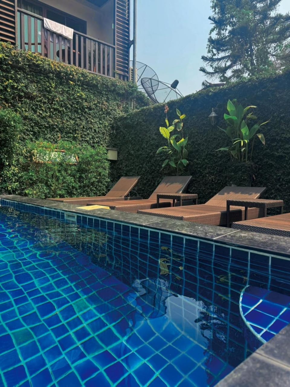 Property building, Swimming pool