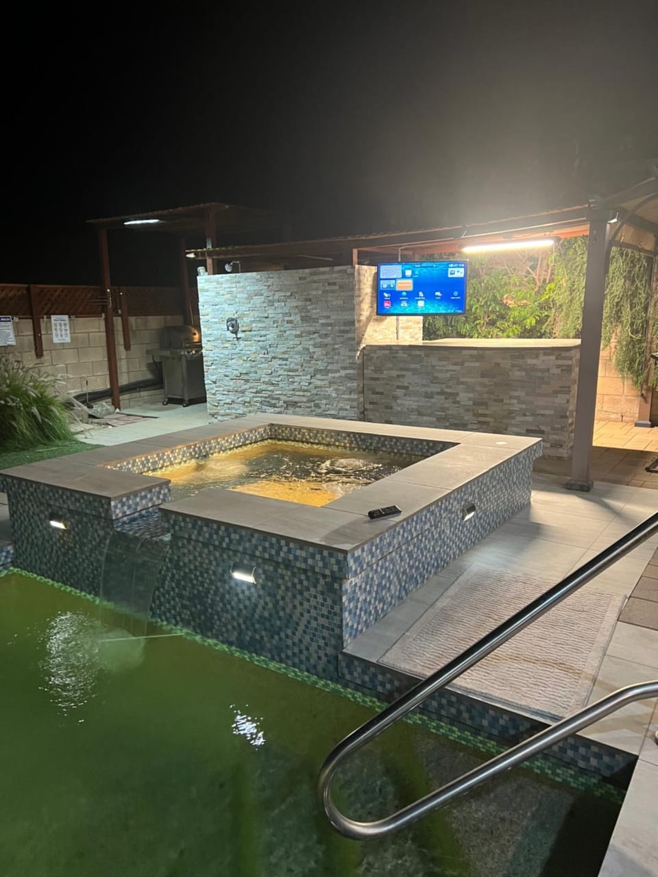 Night, Hot Tub, Pool view, Swimming pool