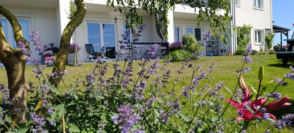 Apartamenty Poświata - dwupokojowe z widokiem na łąki Apartment in West Pomeranian Voivodeship, Poland