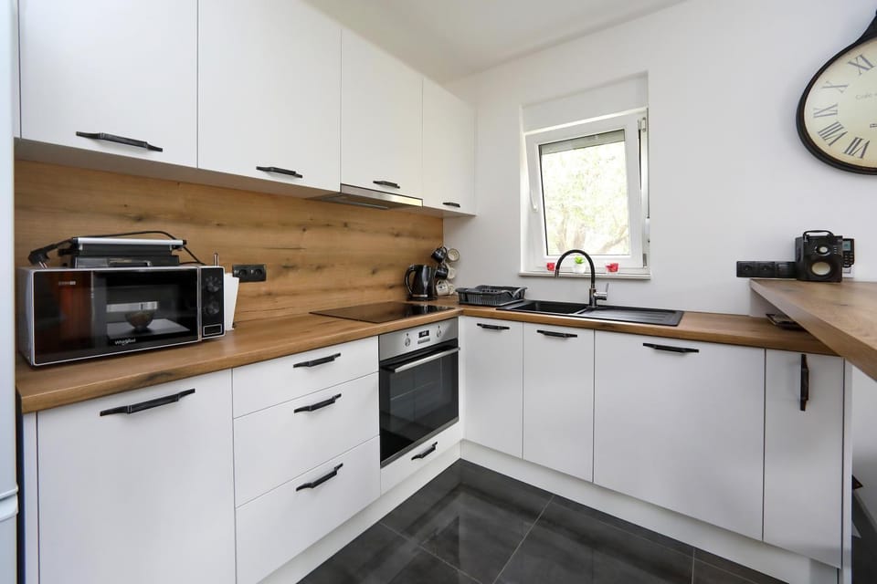 pet friendly, toaster, kitchen