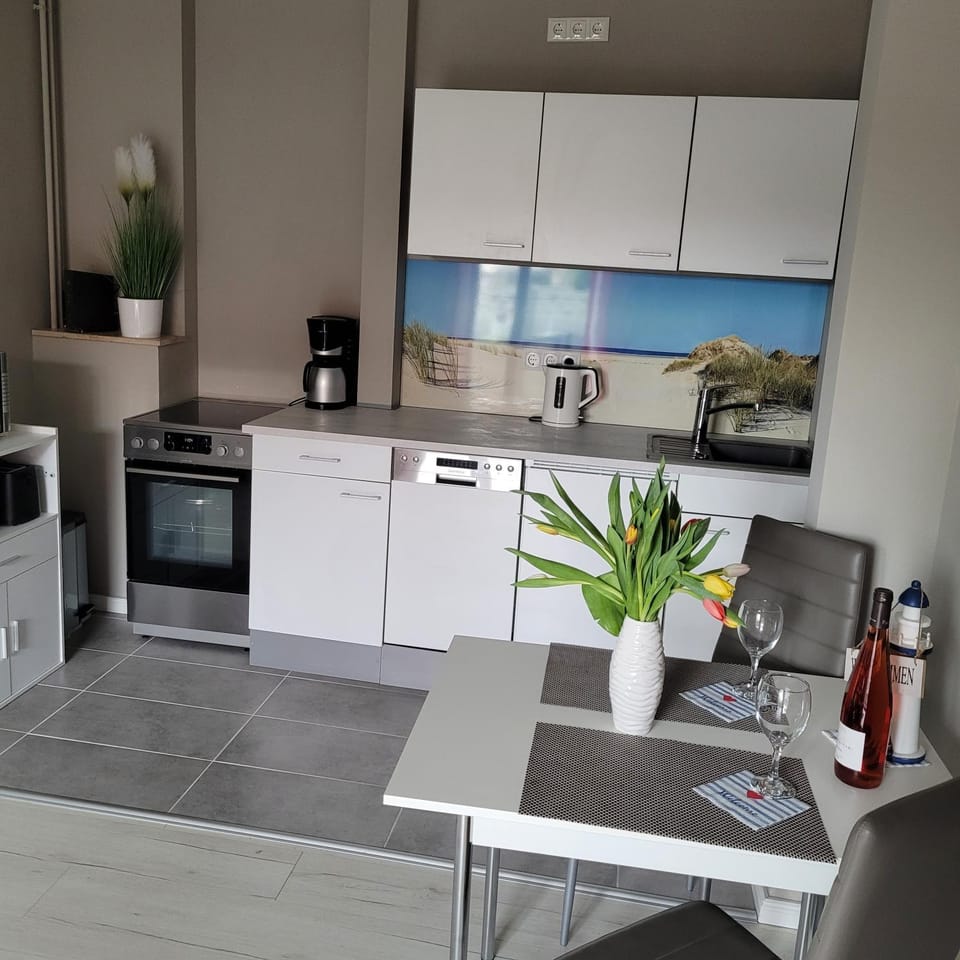 Coffee/tea facilities, Kitchen or kitchenette