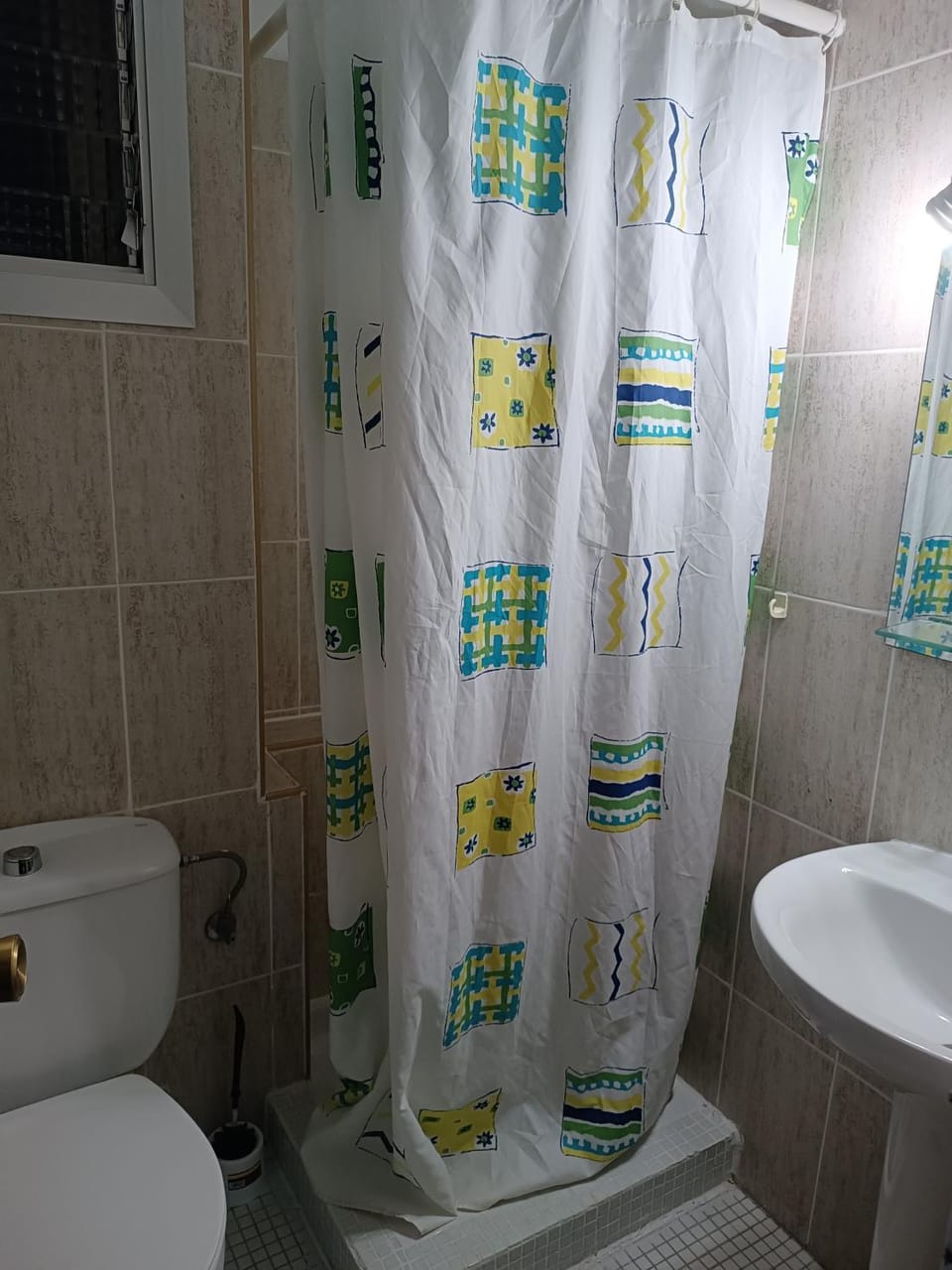 Shower, Bathroom, towels