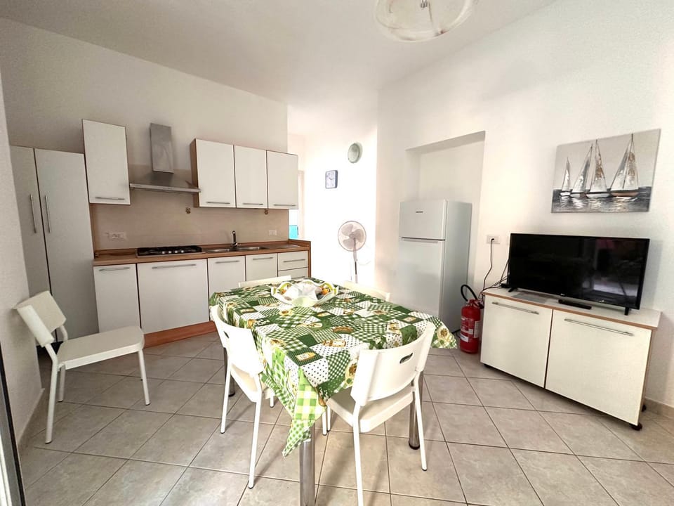 Living room, kitchen