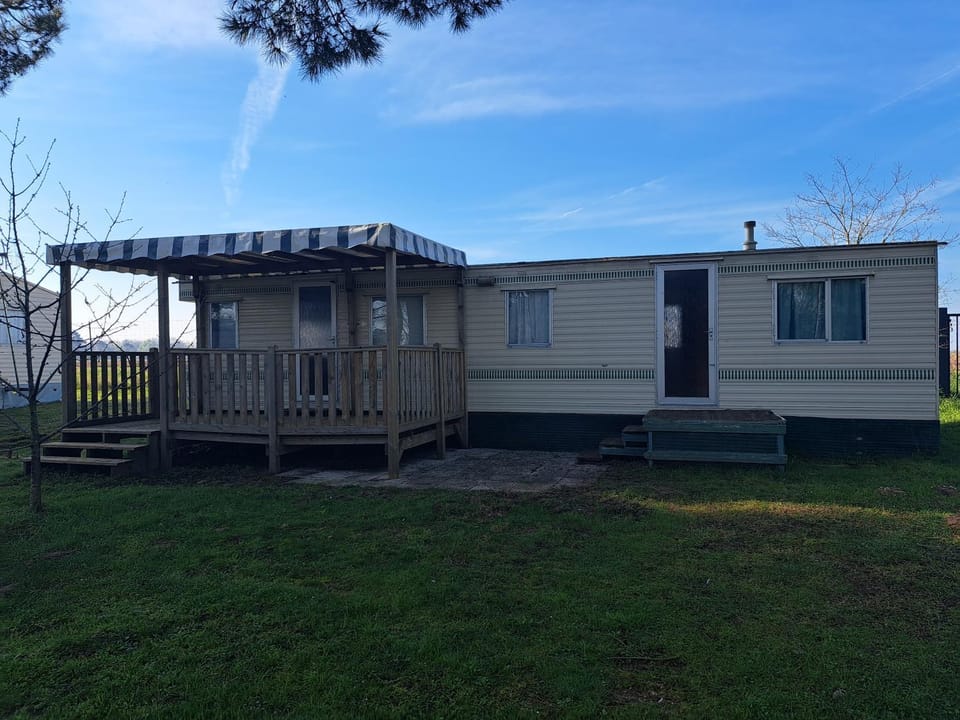 Camping La Maltournée Campground/ 
RV Resort in Centre-Val de Loire