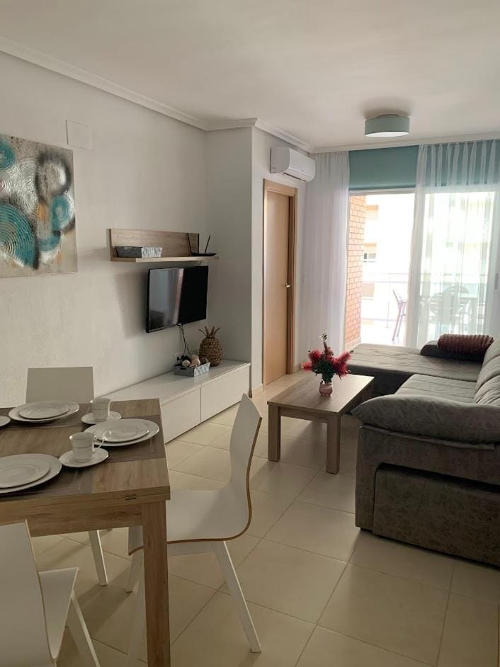 TV and multimedia, Dining area