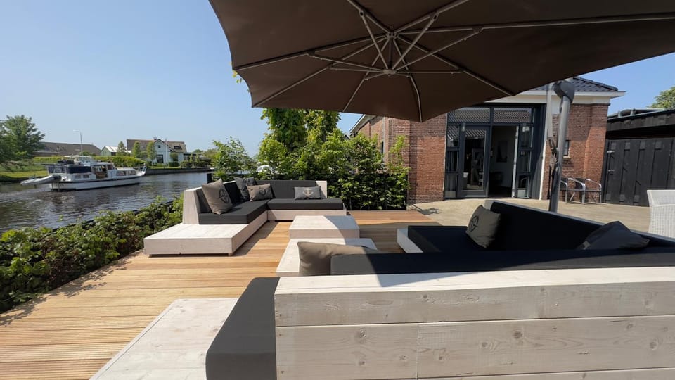 Property building, Day, Garden, View (from property/room), Balcony/Terrace, Balcony/Terrace, Seating area