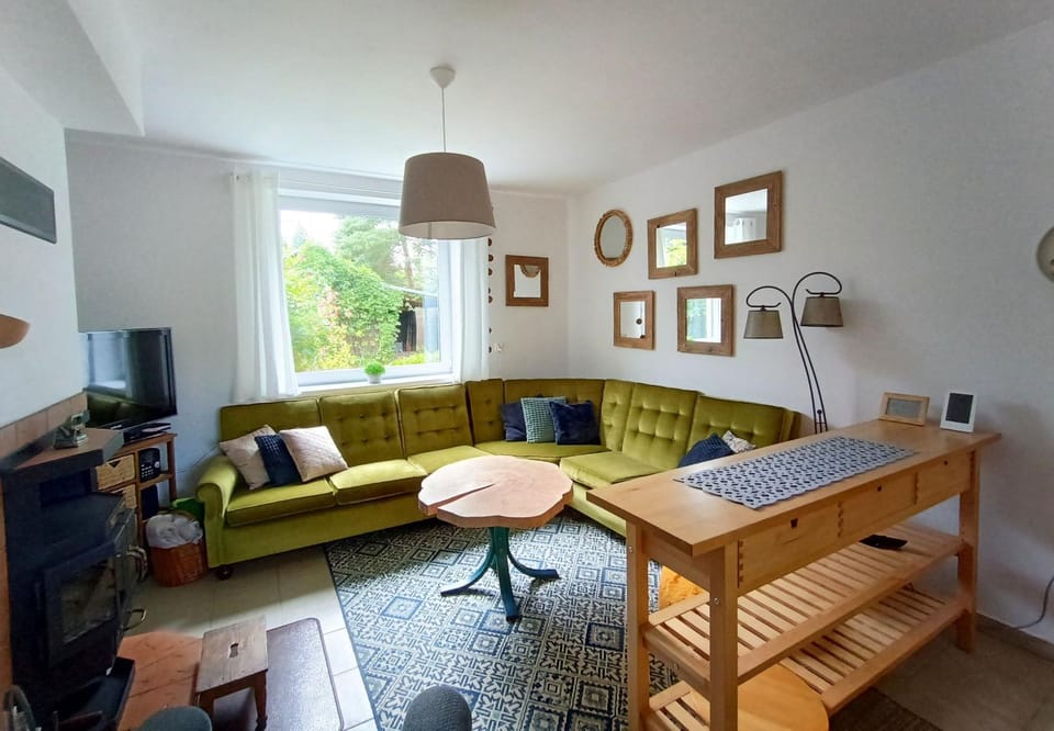 TV and multimedia, Living room, Seating area, fireplace