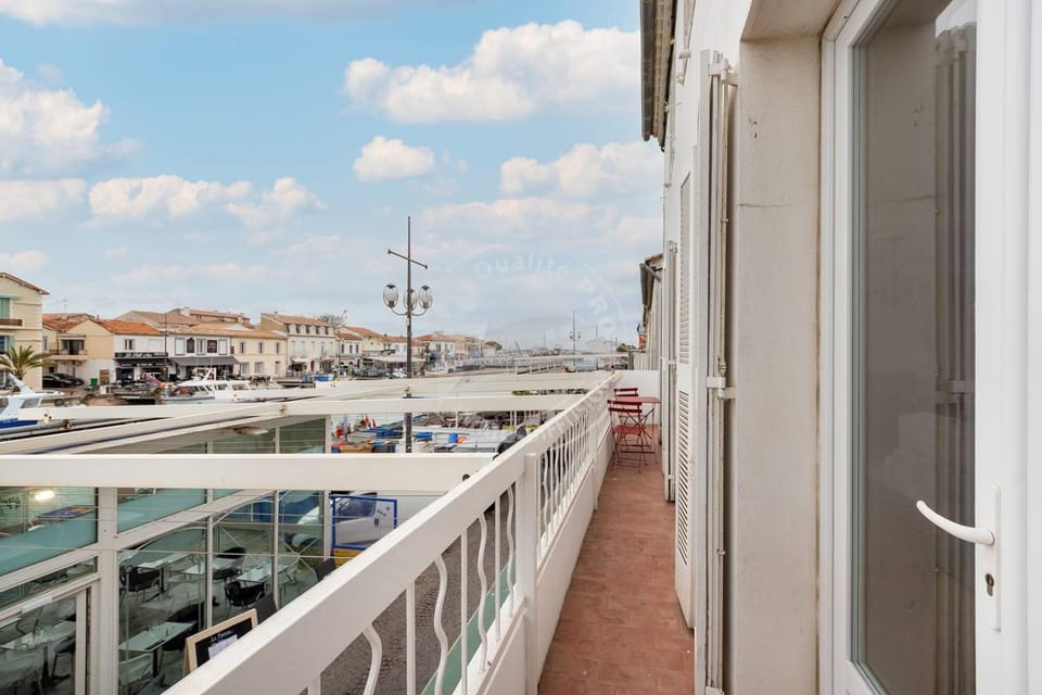AS21755 - Grand P3 Vue Canal au cœur du Centre-Ville à 20m de la plage Apartment in Le Grau-du-Roi