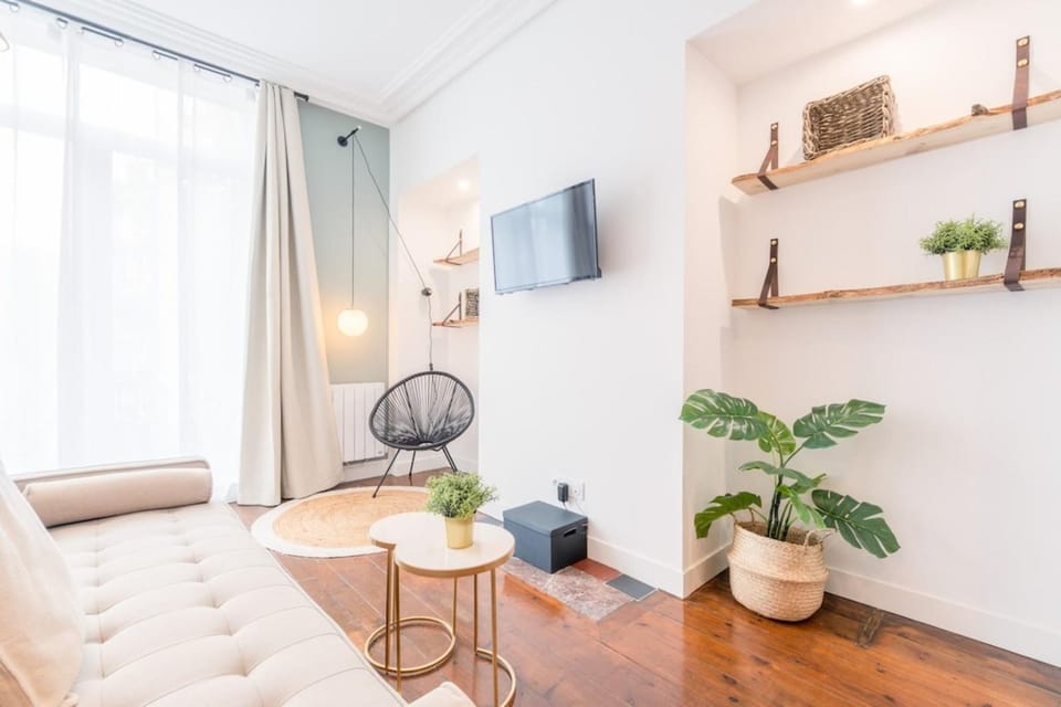 Renovated apartment 3bed 2bath Apartment in Lille