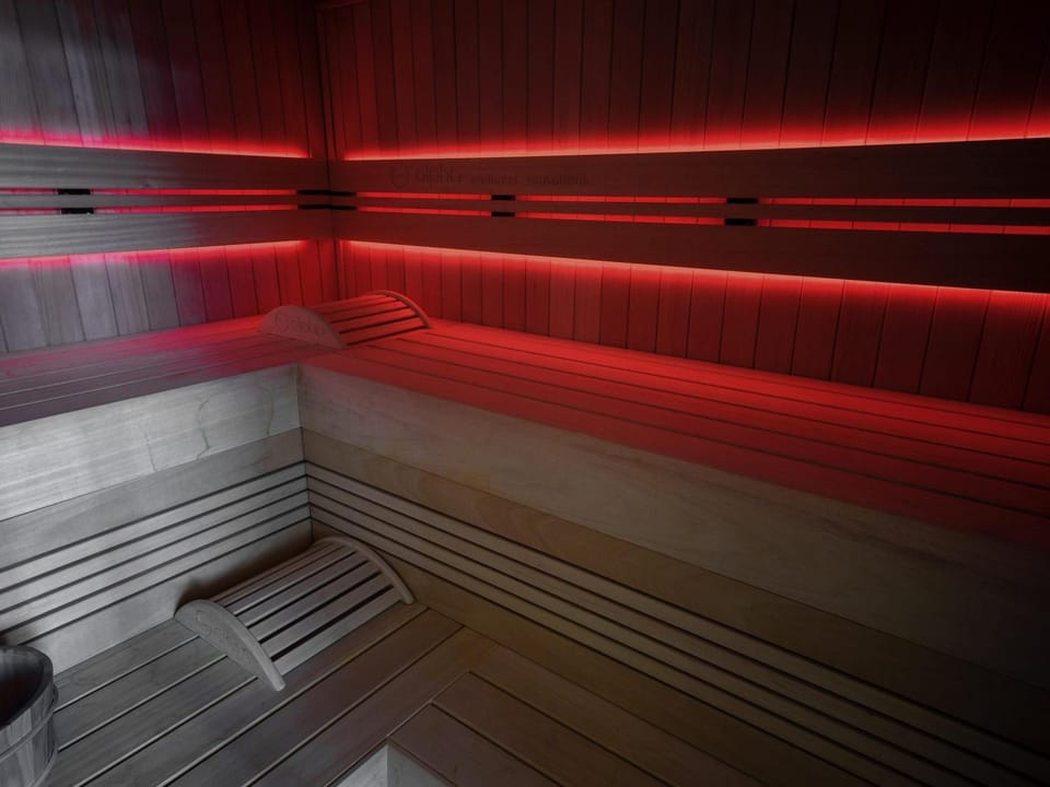Property building, Sauna