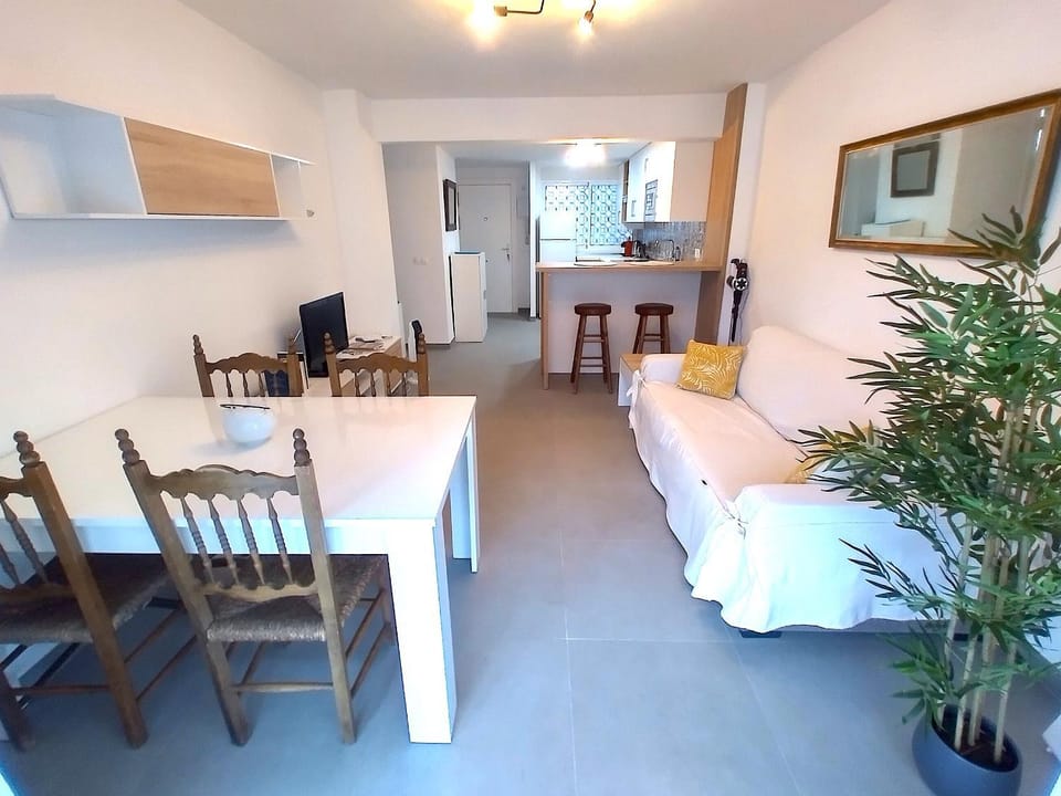 Lounge or bar, Dining area