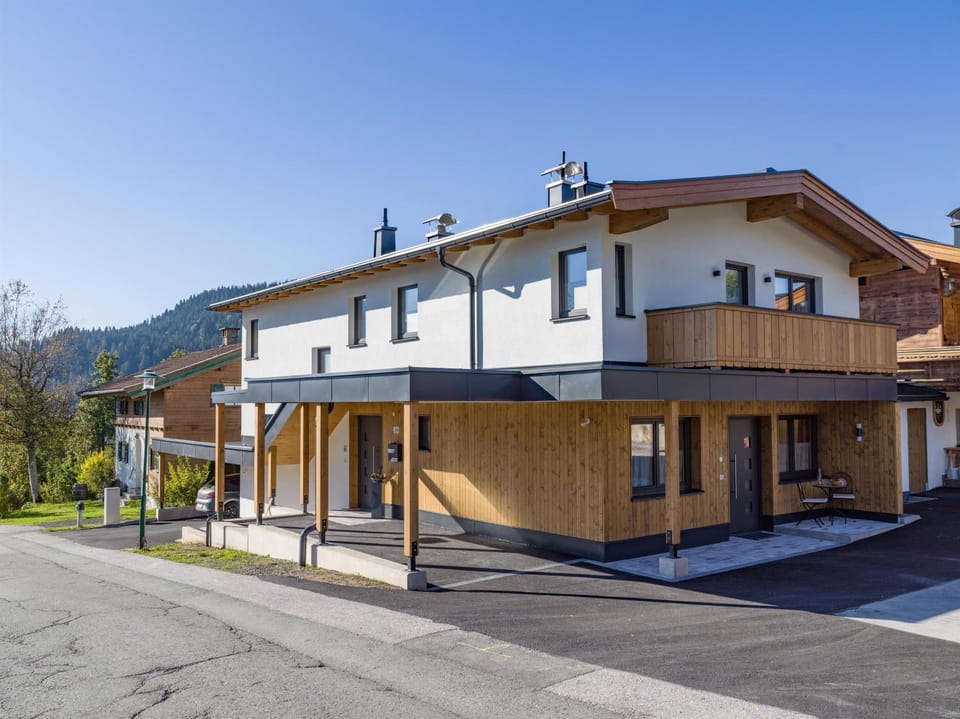 Property building, Day