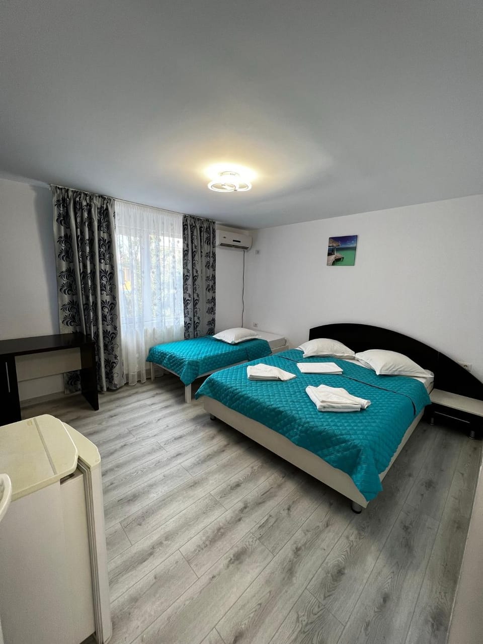 Bed, Photo of the whole room