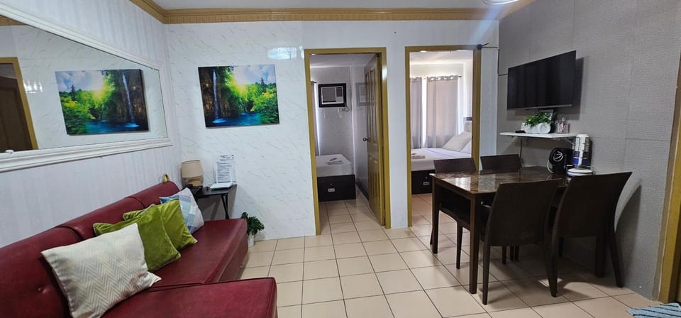 ENTIRE 2BR CONDO UNIT@8 SPATIAL CONDOMINIUM Apartment in Davao City