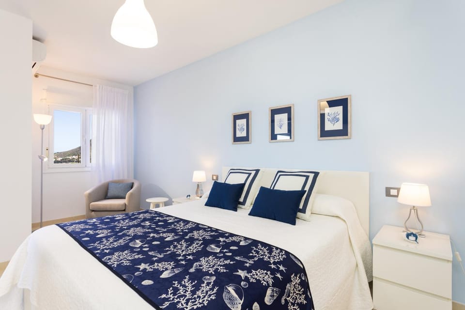 Living room, Bedroom