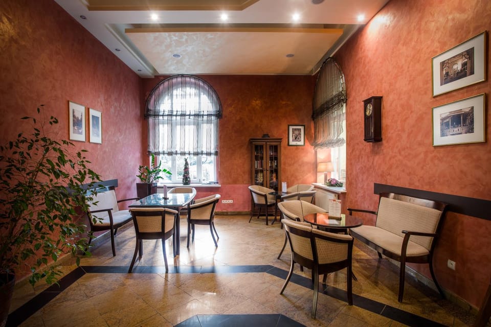 Living room, Lounge or bar