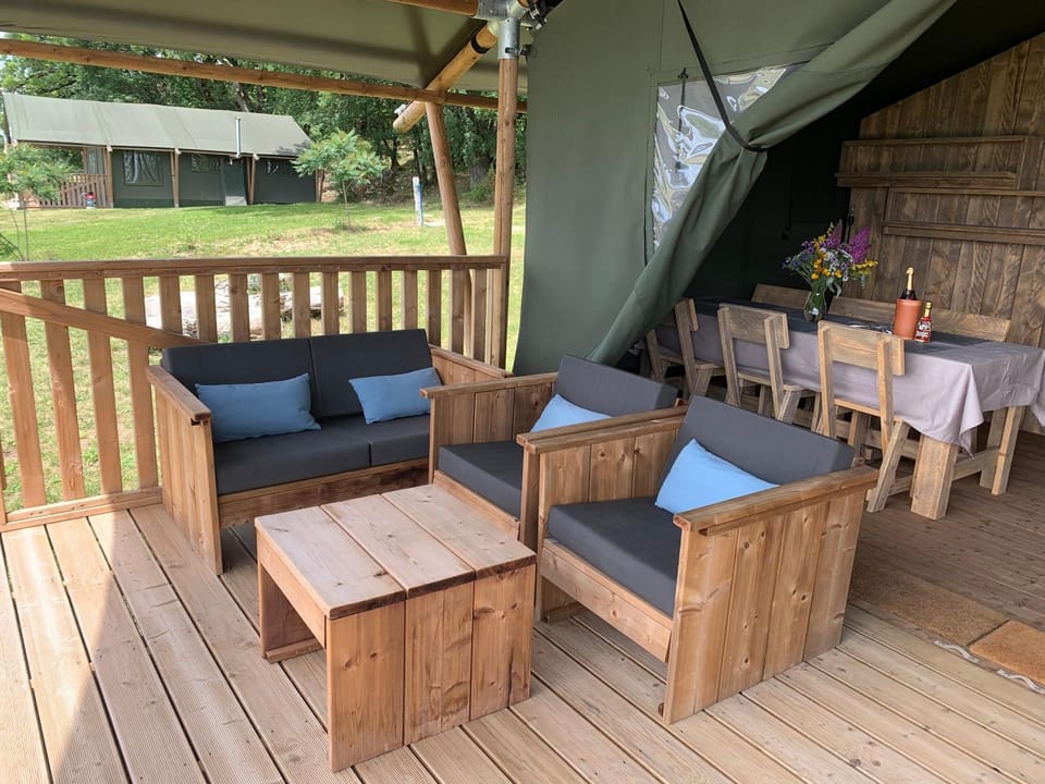 Balcony/Terrace, Seating area