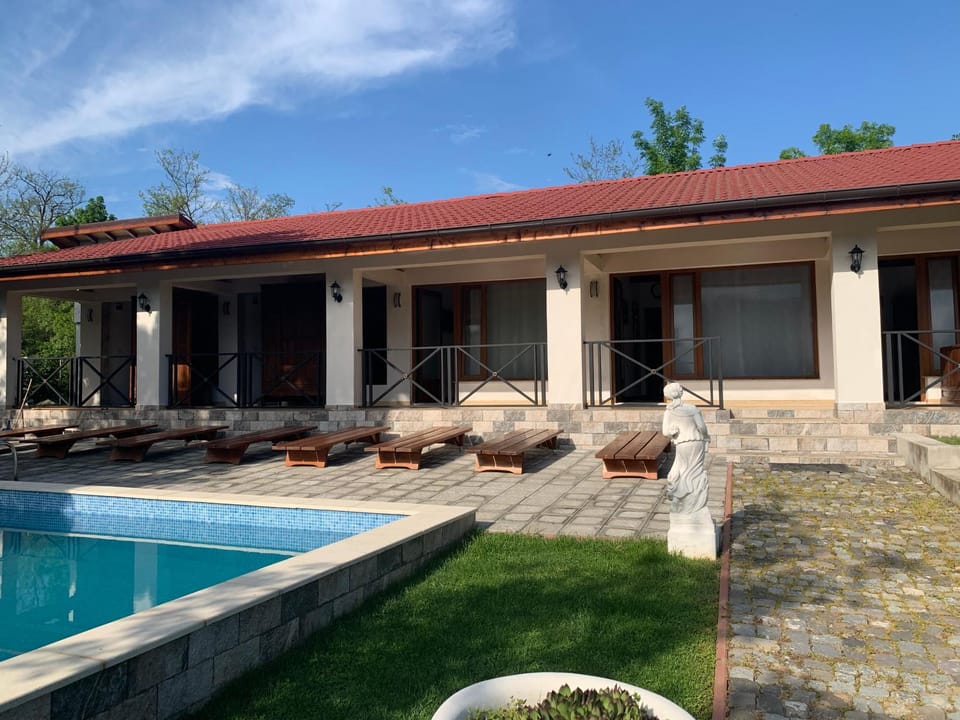 Patio, Swimming pool