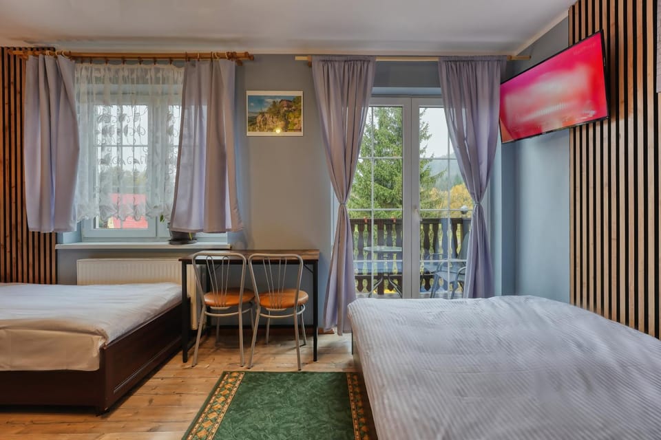 Bed, TV and multimedia, Balcony/Terrace, Living room, Other, Photo of the whole room, Bedroom