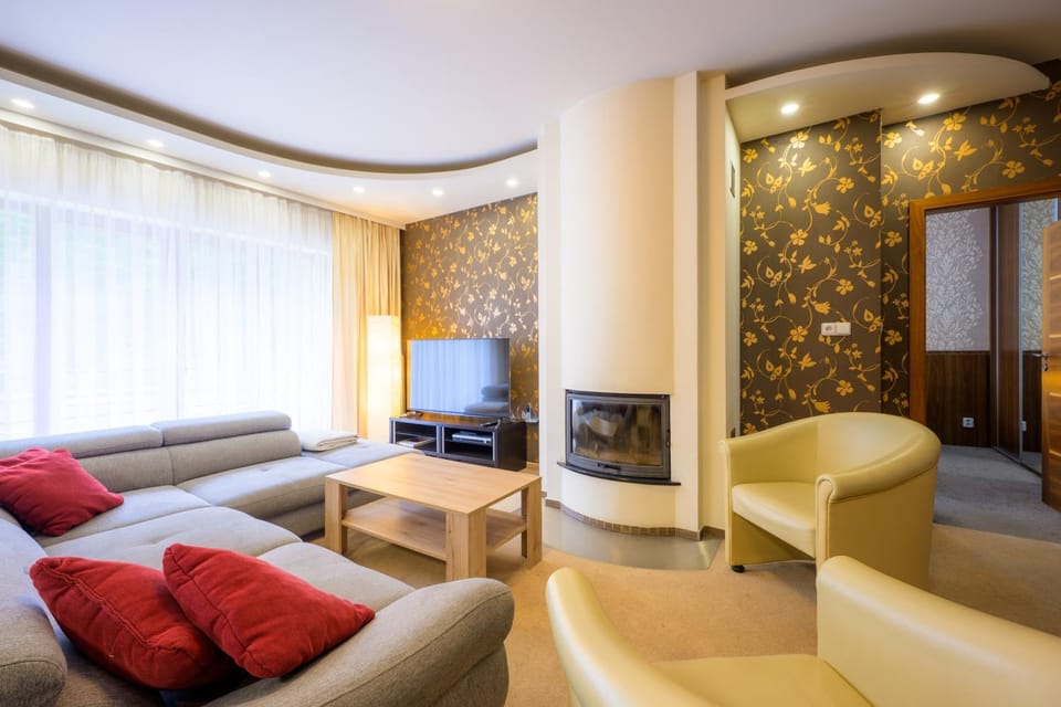 Living room, fireplace