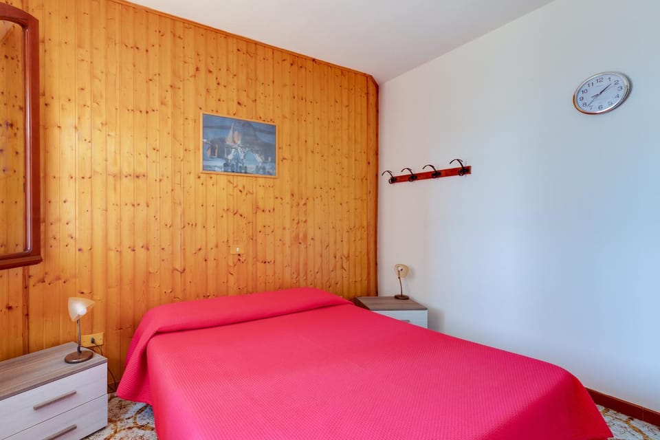 Property building, Living room, Bedroom