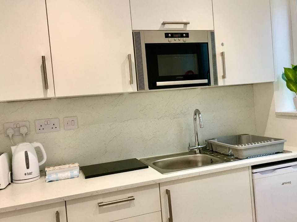 Harbour Top Studio - with parking Vacation rental in England
