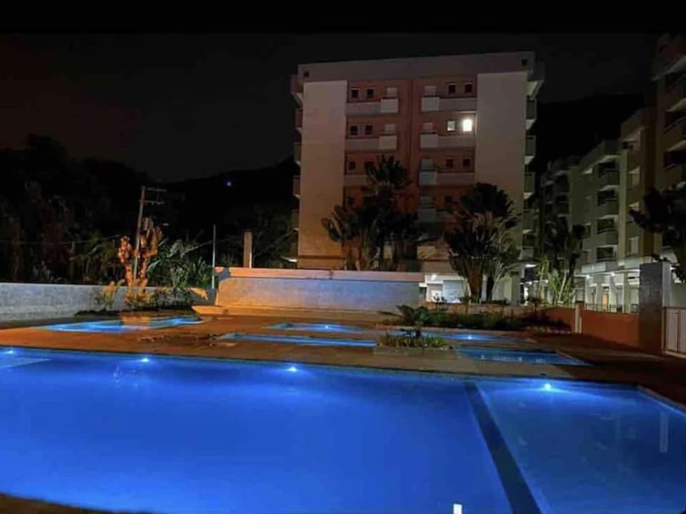 S02 - Lindo apto 3 min da praia + linda de Ubatuba Apartment in Ubatuba