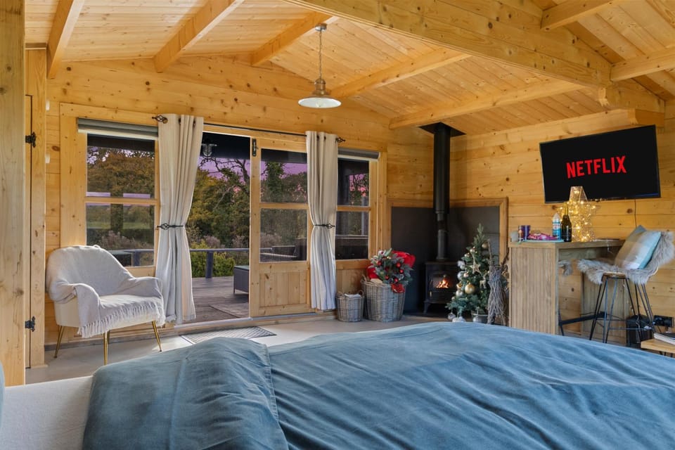 Nestledstays - Primrose House in Arun District