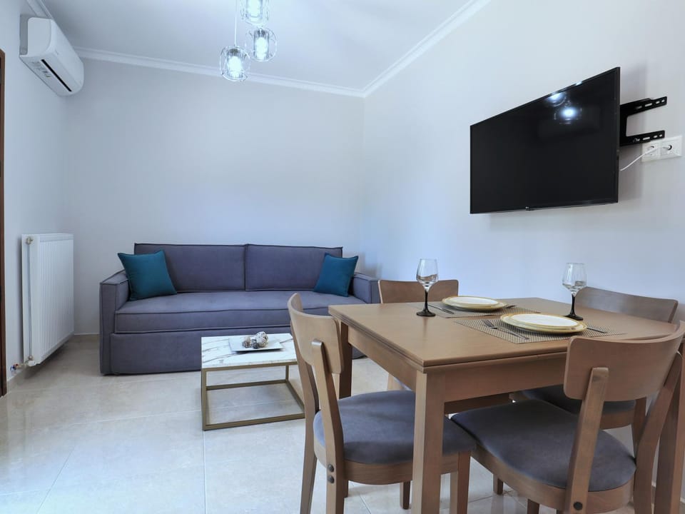 TV and multimedia, Living room, Seating area
