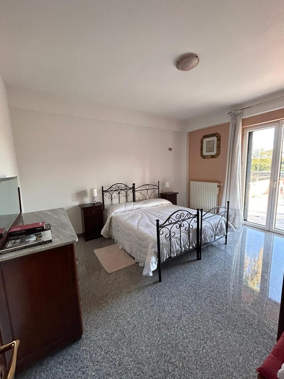 Bed, Photo of the whole room, Bedroom, hair dresser