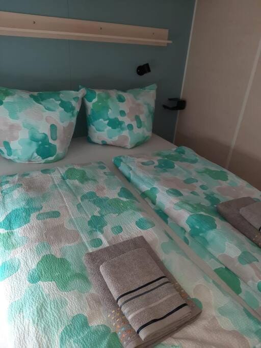 CHALETS MERCURE am Wallersee zum Vermieten Apartment in Salzburgerland