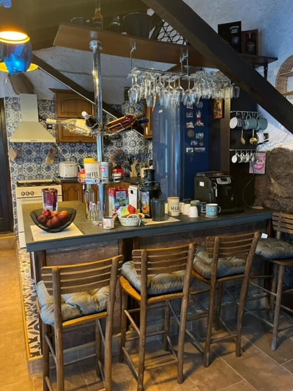 Restaurant/places to eat, Lounge or bar