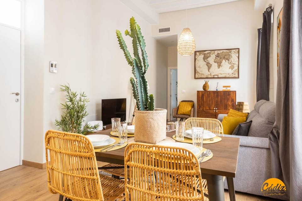 Carpenter's Home by Cadiz Time Apartment in Cadiz