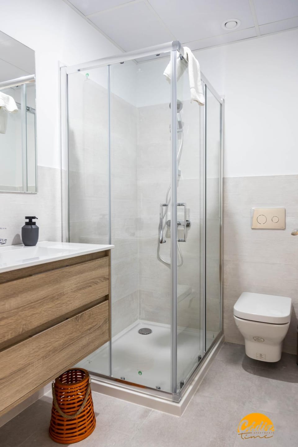 Shower, Bathroom, towels