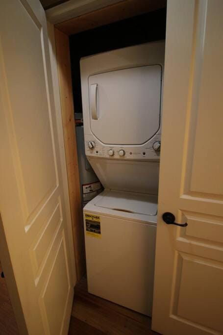 Safari Cottage Apartment in Jacksonville