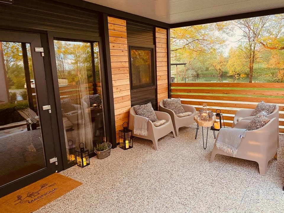 Patio, Balcony/Terrace, Seating area, Garden view