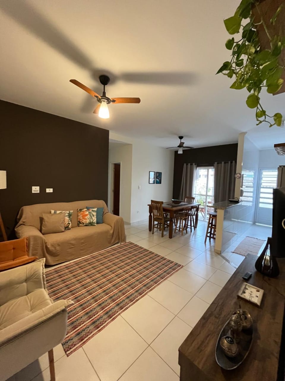 Communal lounge/ TV room, Living room, Seating area